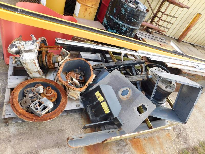 lot 30 image: Lot of Misc Scrap Metal