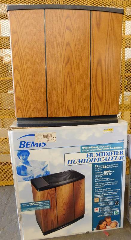 lot 50 image: Bemis Humidifier