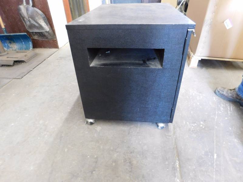 lot 61 image: Saxon Rolling Utility Cabinet