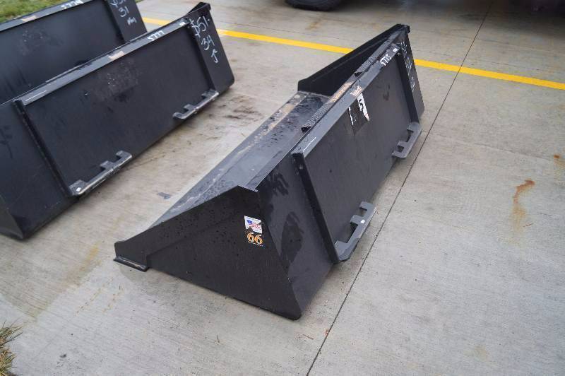 New Tomahawk 66 Skid steer Bucket