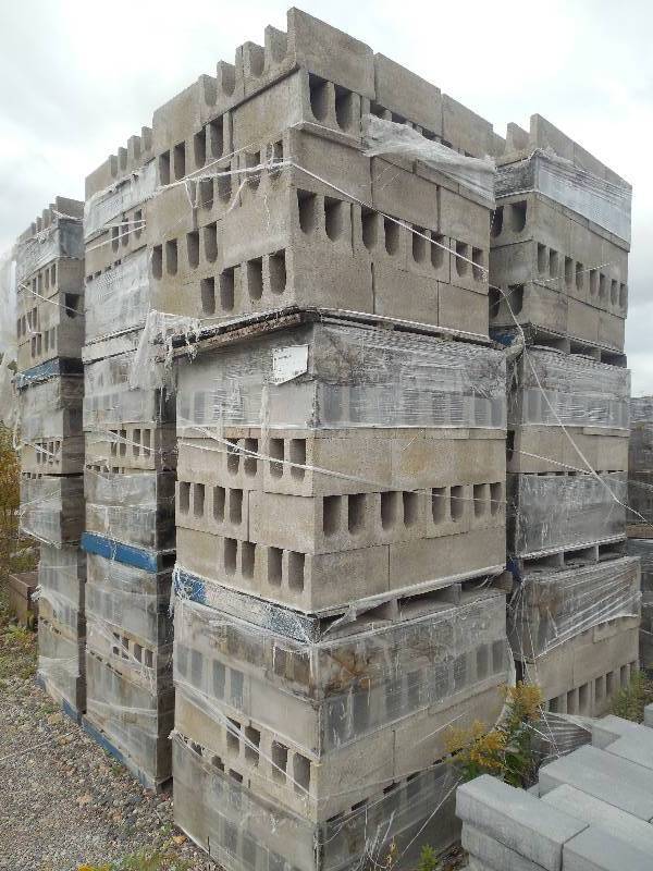 lot 165 image: (3) PALLET LOT OF 12 F8 BOND BEAM CONCRETE BLOCKS