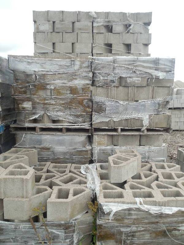 lot 199 image: (3) PALLETS OF 12 X 8 45 ANGLE BLOCKS