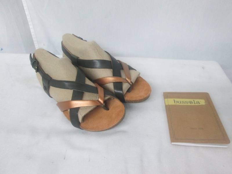 Bussola Sahalie Thong