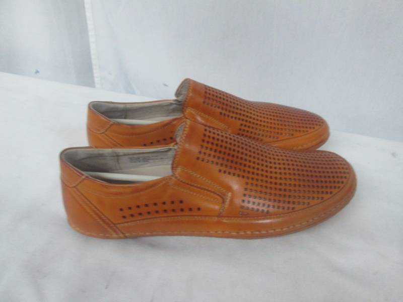 Stacy Adams Mens Northshore Perforated Slip-on