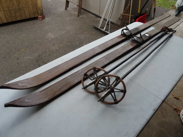 Vintage Skis