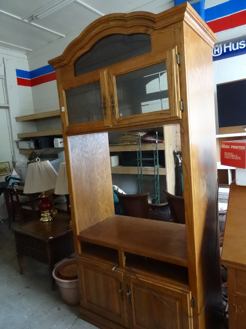 lot 42 image: TV Cabinet