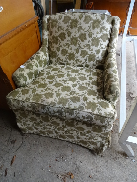 lot 45 image: Chair