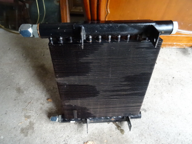 lot 50 image: Hydraulic or Transmission Cooler