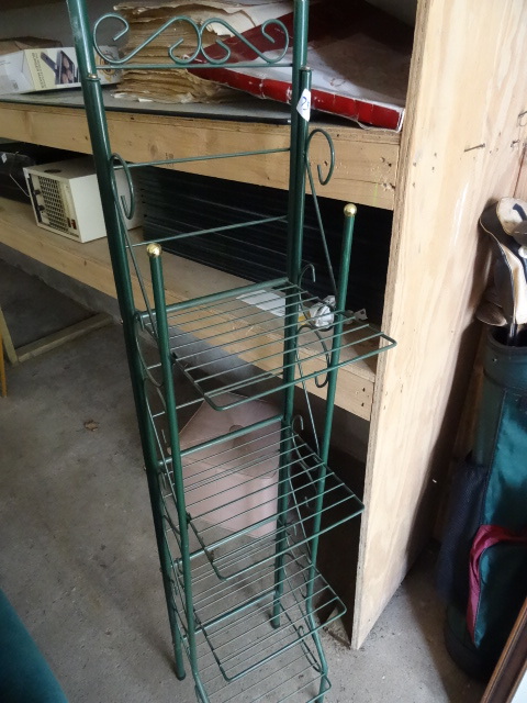 lot 73 image: Metal Rack