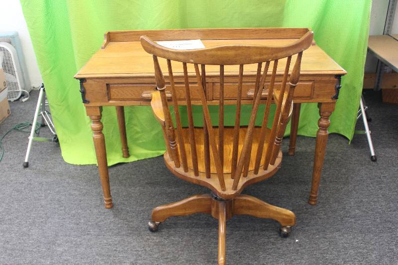 Vintage Oak 1860 S Teachers Desk Vintage Furniture Collectibles