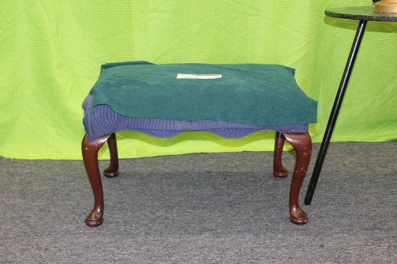 Vintage Lamp and foot stool