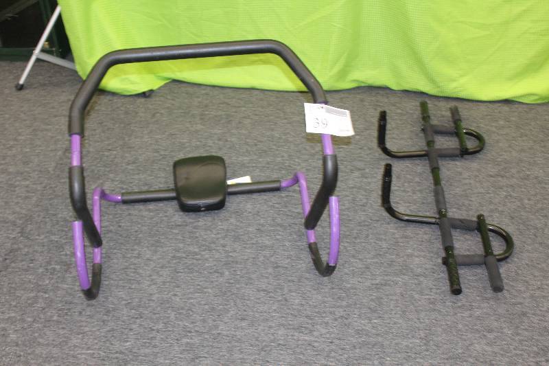 Pull-up bar with ab crunch puller