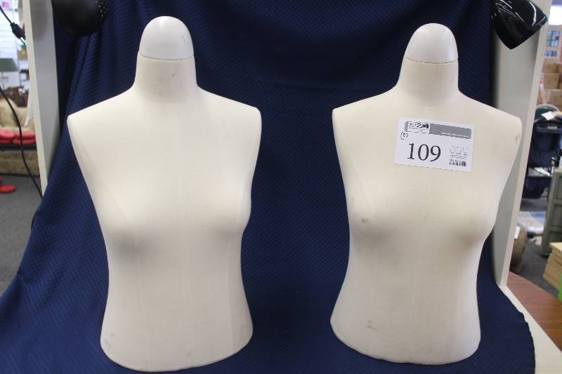 Lot of two tabletop mannequins
