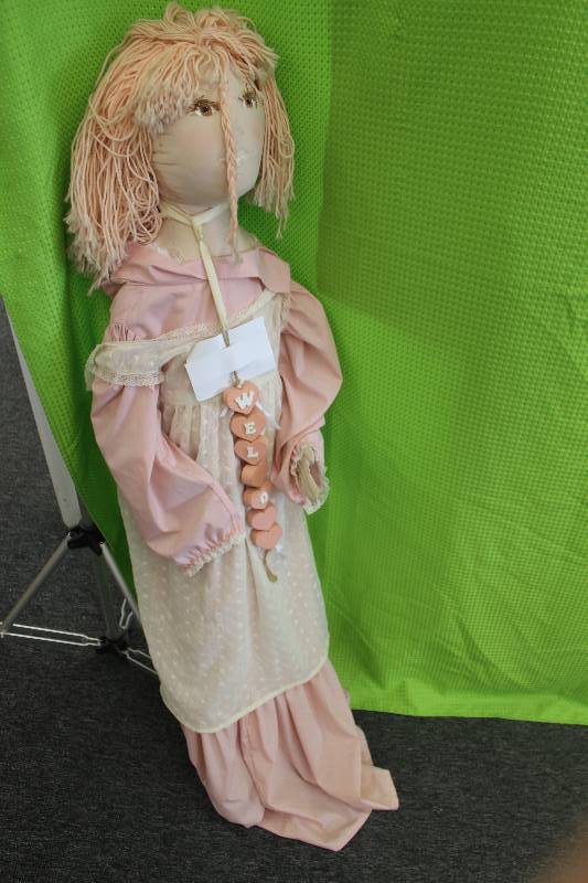 3 12 greeting doll