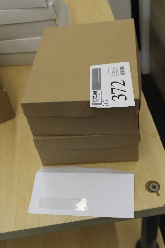 2 boxes of 500 envelopes wleft side window standard business size