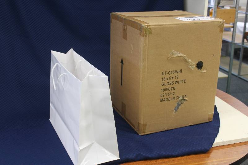 100 heavy duty gift bags
