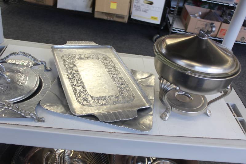 6 vintage aluminum serving pieces