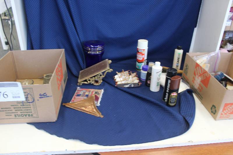 Household items and decorative items