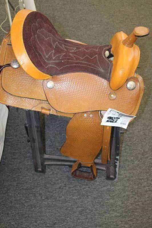 Western saddle