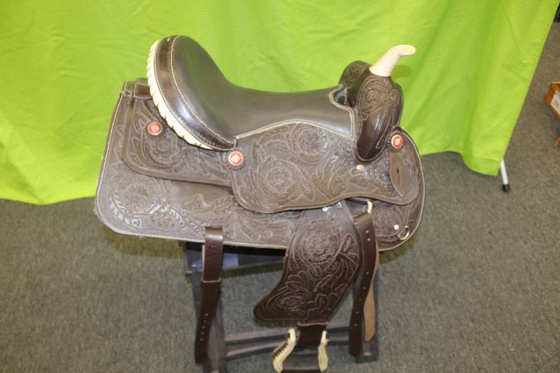 Western saddle