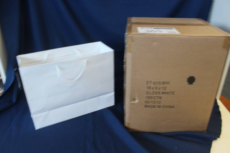 100 heavy duty gift bags
