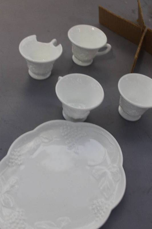 Homestead vintage milk glass bridge luncheon set
