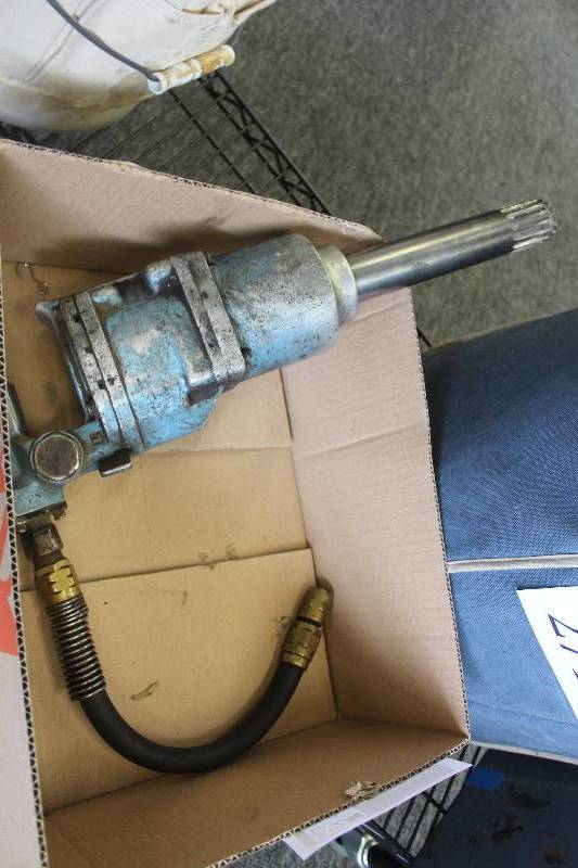 Hydraulic tool