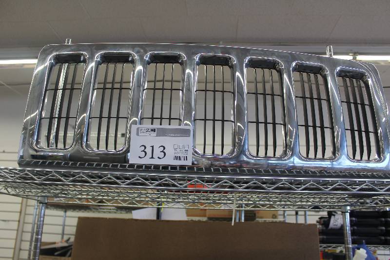 Jeep Commander grill