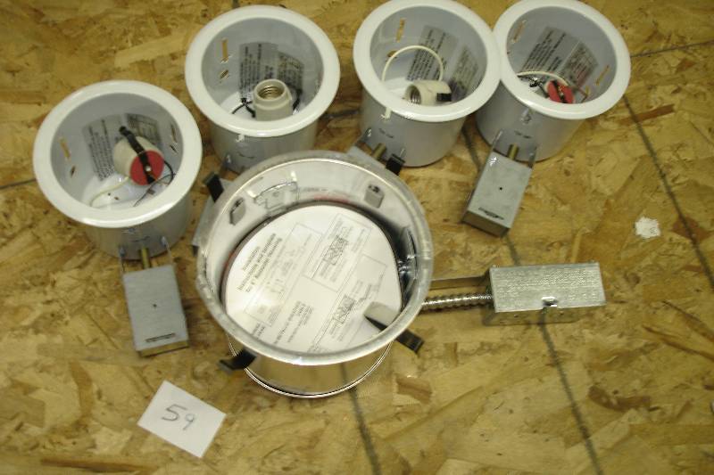 lot 99 image: New Can Lights