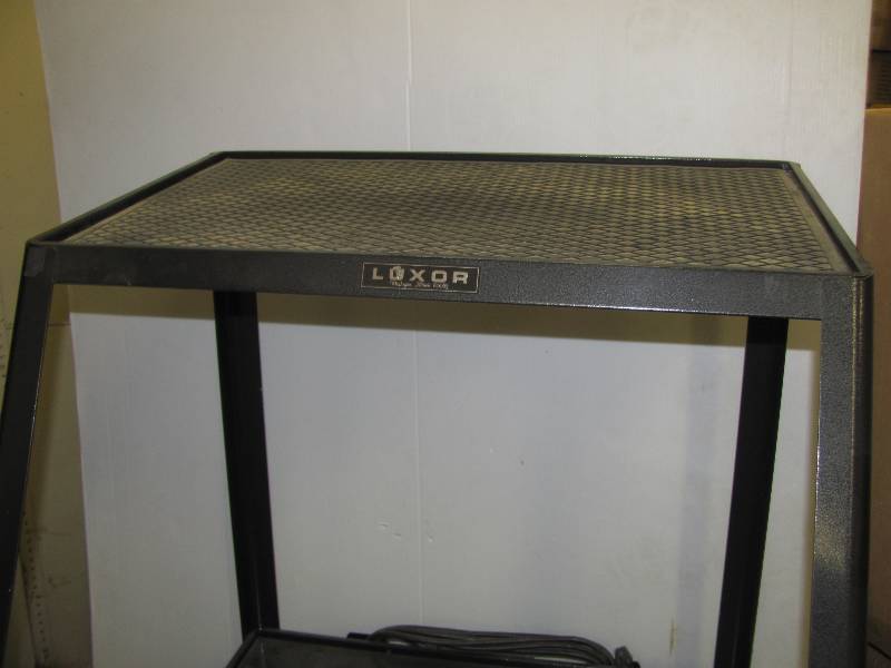 lot 112 image: Home & Office