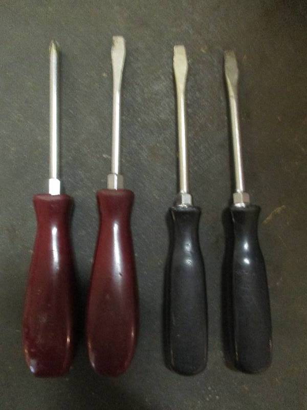 lot 13 image: Screwdriver Assortment