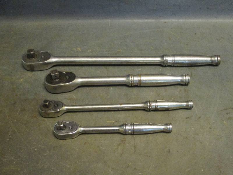 lot 21 image: Ratchets