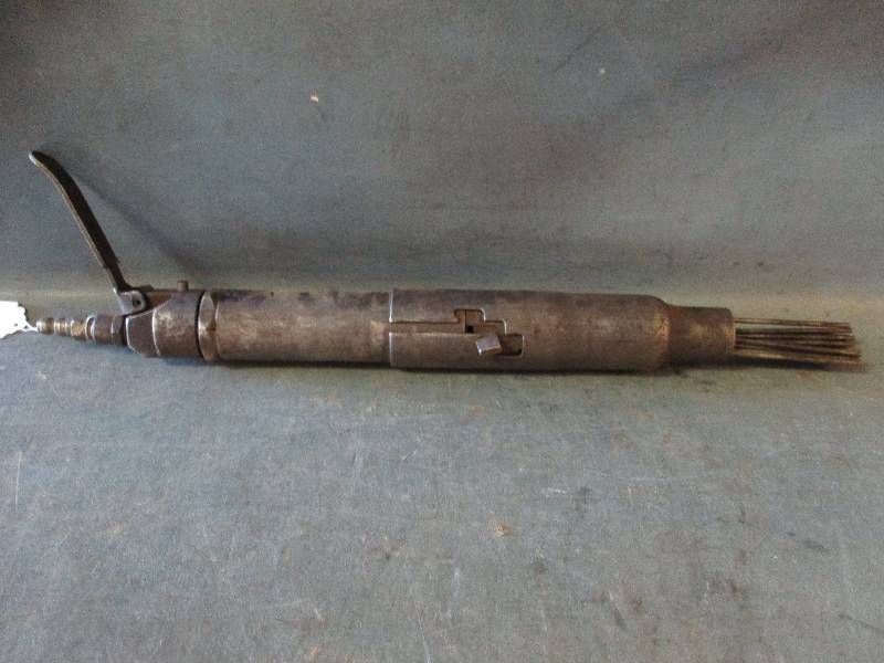 lot 52 image: Pneumatic Scaler