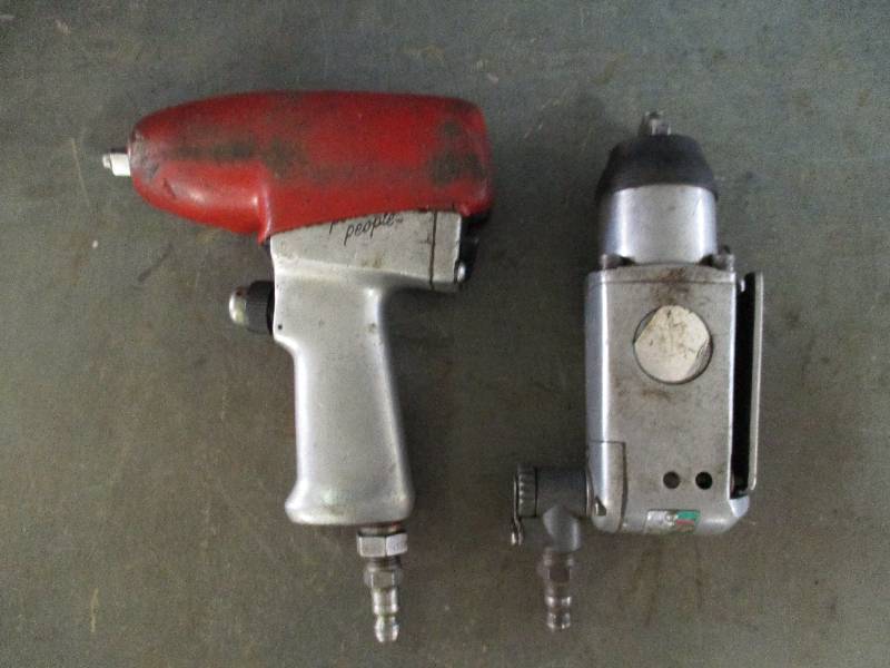 lot 56 image: Pneumatic Tools
