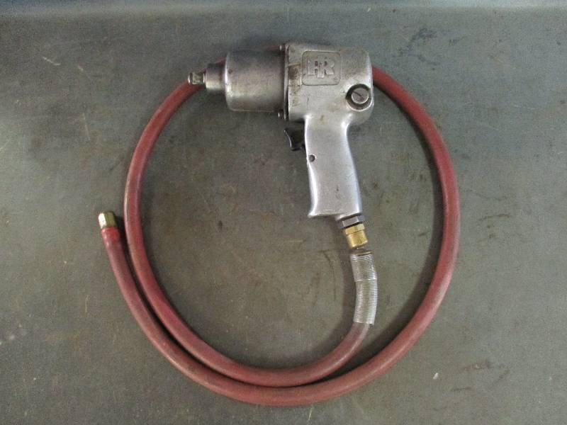 lot 64 image: Air Tool