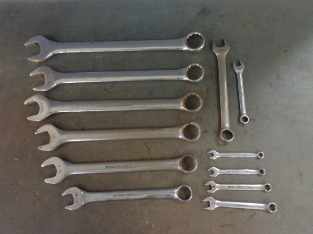 lot 104 image: Combination Wrenches