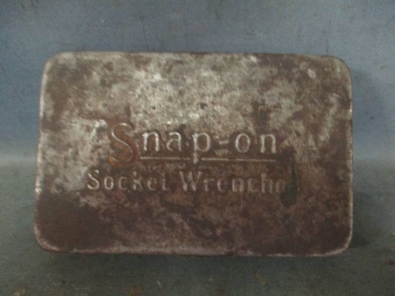 lot 139 image: Snap-On Socket Wrenches Aluminum Case