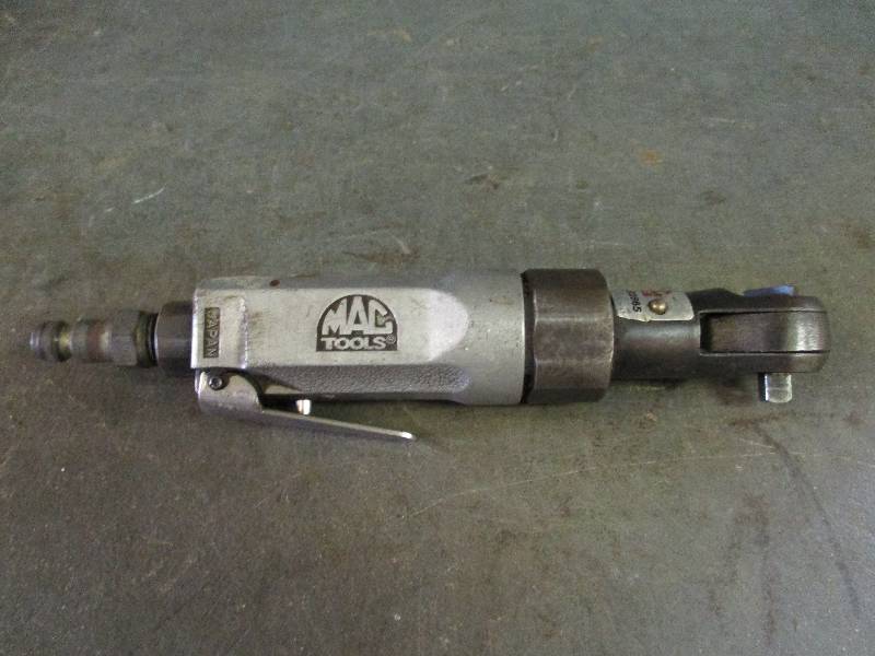 lot 155 image: Mac Tool Air Socket Wrench
