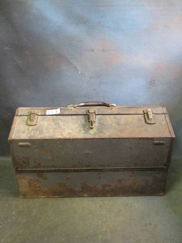 lot 159 image: Metal Tool Box