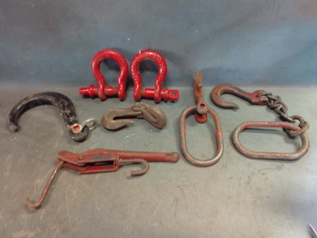 lot 266 image: Chain Parts