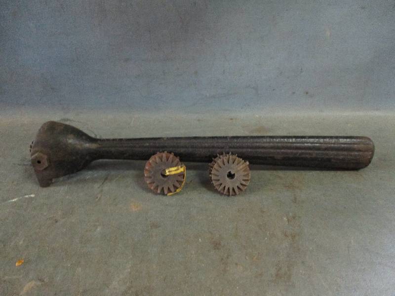 lot 180 image: Calder Wire Tightener