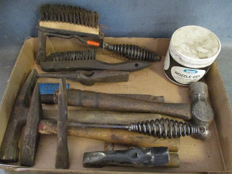 lot 195 image: Assorted Shop Tools