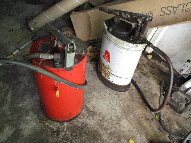 lot 273 image: Grease Pumps