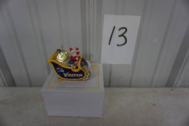 lot 13 image: Minnesota Vikings Santa Sleigh Christmas Ornament