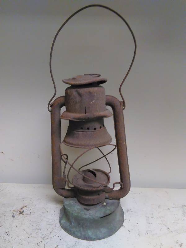 Kerosene Lantern, vintage