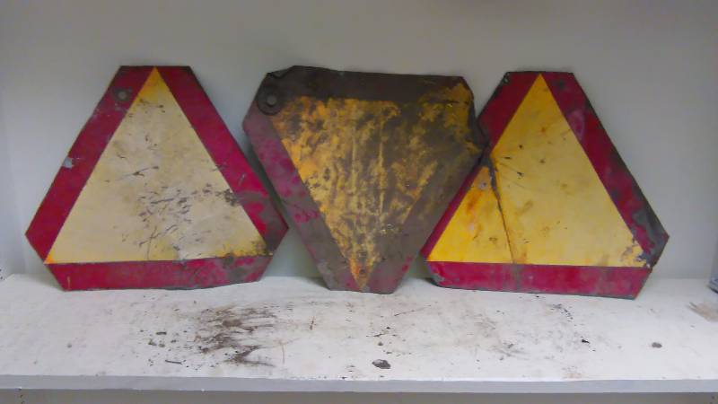Vintage Slow moving signs (3)