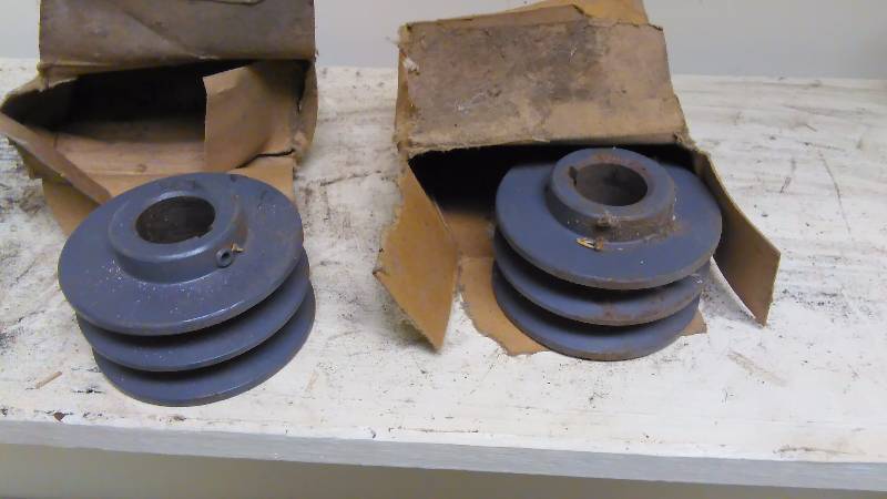 2 Dodge double pulleys NIB