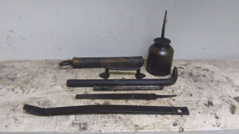 Set of 7 items