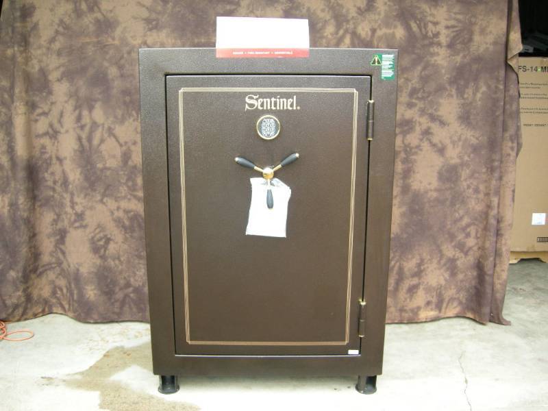 Stack-On Sentinel 64 Gun Electronic Safe | Like New Gun ...