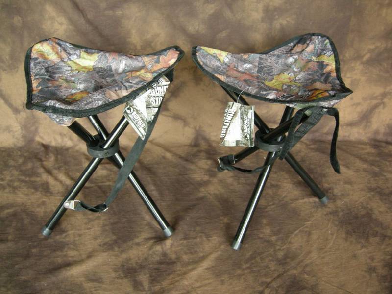 Pair Tripod Hunting Stools Like New Gun Safes Gun